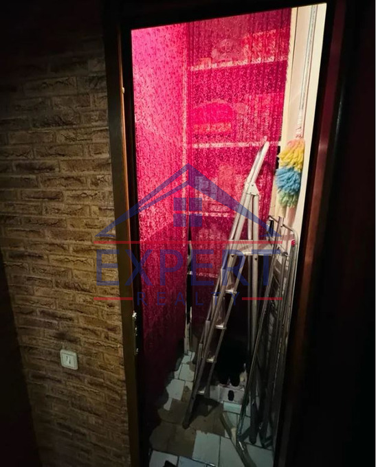 ԿԵՆՏՐՈՆ, ԱՐՇԱԿՈՒՆՅԱՆՑ ՊՈՂՈՏԱ, 3 ՍԵՆՅԱԿ