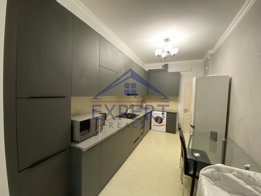 ԿԵՆՏՐՈՆ, ԲՈՒԶԱՆԴԻ ՓՈՂՈՑ, 2 ՍԵՆՅԱԿ