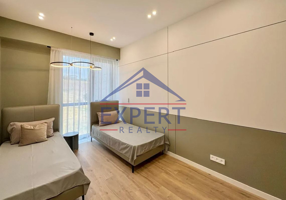 ՄԱԼԱԹԻԱ ՍԵԲԱՍՏԻԱ, 3 ՍԵՆՅԱԿ