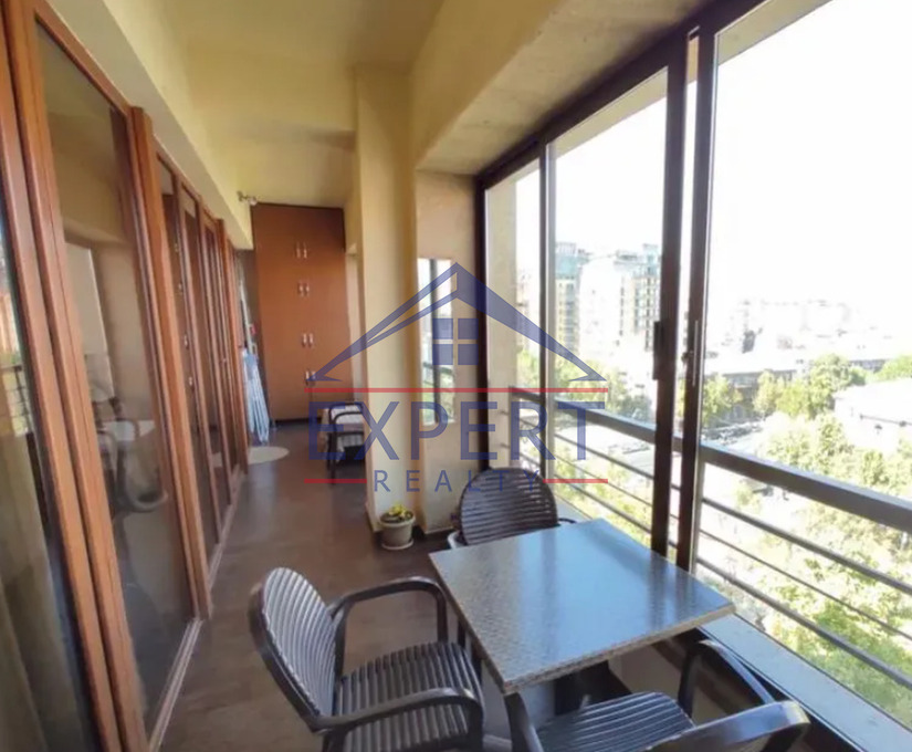 ԿԵՆՏՐՈՆ, ԲՈՒԶԱՆԴ ՓՈՂՈՑ, 3 ՍԵՆՅԱԿ