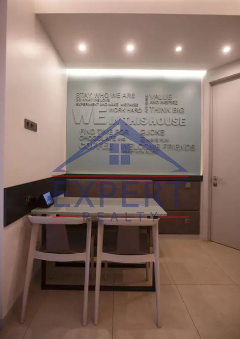 ԿԵՆՏՐՈՆ, ԲՈՒԶԱՆԴ ՓՈՂՈՑ, 3 ՍԵՆՅԱԿ