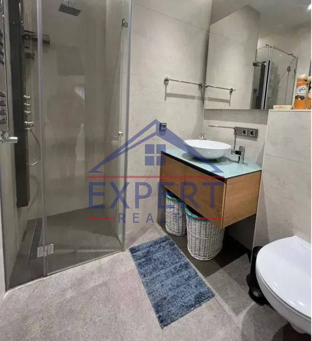 ԿԵՆՏՐՈՆ, ԲՈՒԶԱՆԴ ՓՈՂՈՑ, 3 ՍԵՆՅԱԿ