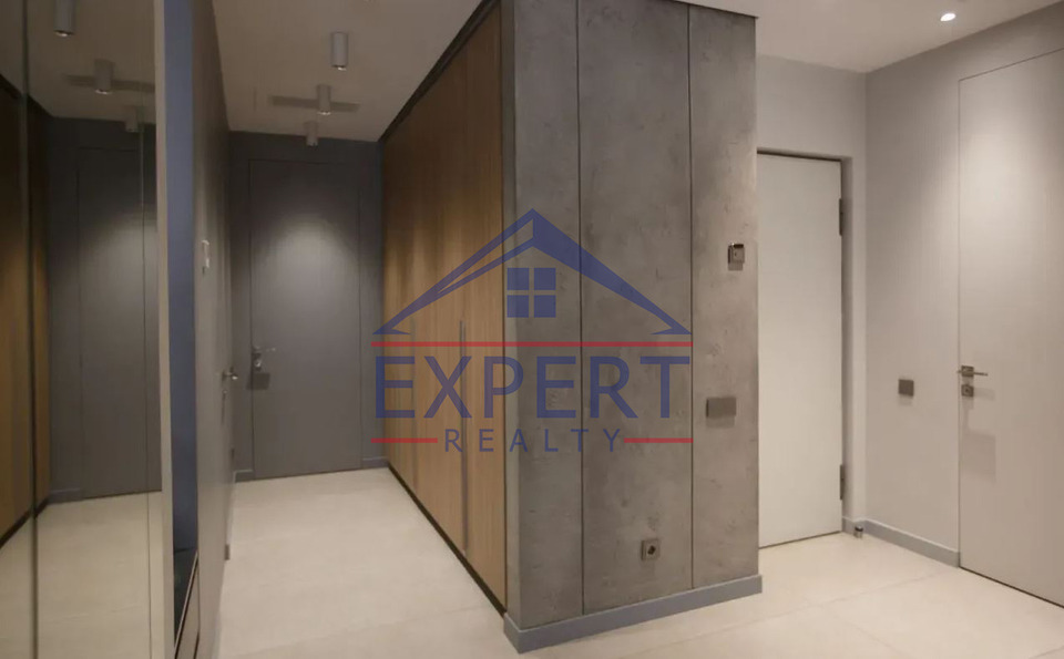 ԿԵՆՏՐՈՆ, ԲՈՒԶԱՆԴ ՓՈՂՈՑ, 3 ՍԵՆՅԱԿ