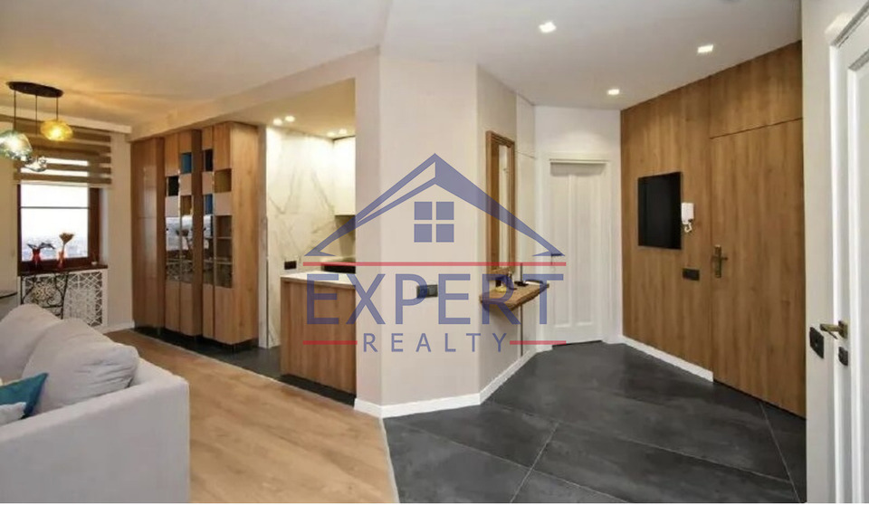 ԿԵՆՏՐՈՆ, ԱՆՏԱՌԱՅԻՆ ՓՈՂՈՑ, 2 ՍԵՆՅԱԿ