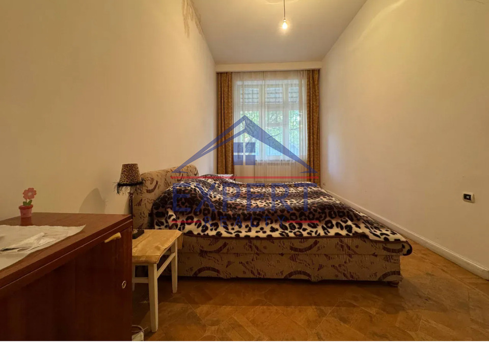 ՆՈՐՔ ՄԱՐԱՇ, ԱՐՄԵՆԱԿ ԱՐՄԵՆԱԿՅԱՆ ՓՈՂՈՑ, 4 ՍԵՆՅԱԿ