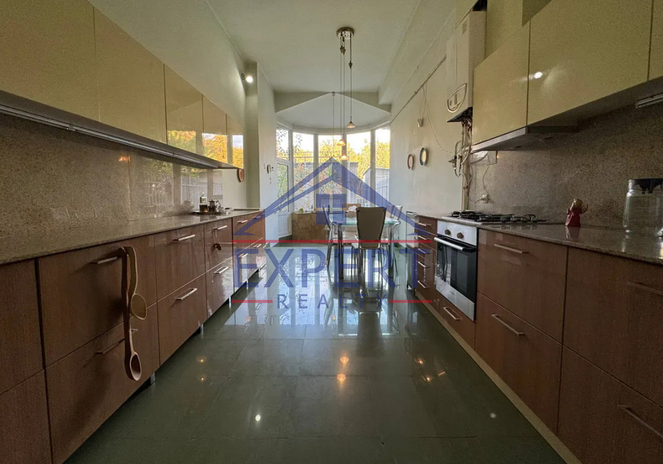 ՆՈՐՔ ՄԱՐԱՇ, ԱՐՄԵՆԱԿ ԱՐՄԵՆԱԿՅԱՆ ՓՈՂՈՑ, 4 ՍԵՆՅԱԿ