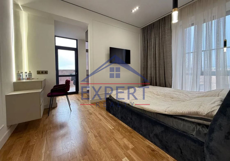 ՇԵՆԳԱՎԻԹ, ԳԱՐԵԳԻՆ ՆԺԴԵՀԻ ՓՈՂՈՑ, 4 ՍԵՆՅԱԿ