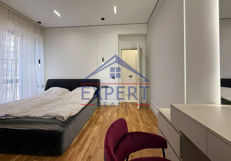 ՇԵՆԳԱՎԻԹ, ԳԱՐԵԳԻՆ ՆԺԴԵՀԻ ՓՈՂՈՑ, 4 ՍԵՆՅԱԿ