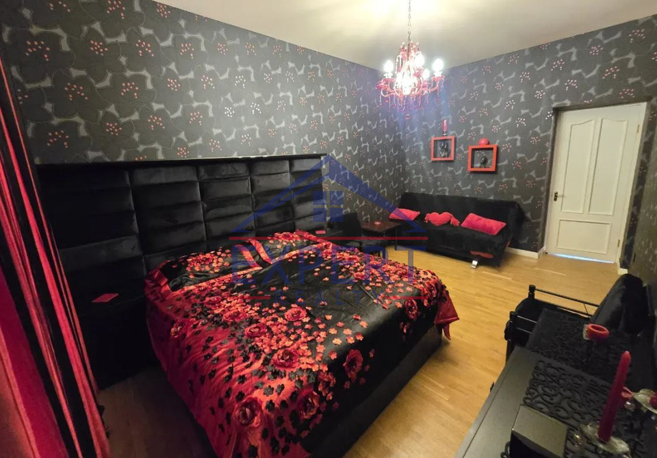 ԿԵՆՏՐՈՆ, ՏԵՐՅԱՆ ՓՈՂՈՑ, 2 ՍԵՆՅԱԿ