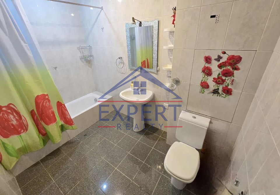 ԿԵՆՏՐՈՆ, ՏԵՐՅԱՆ ՓՈՂՈՑ, 2 ՍԵՆՅԱԿ