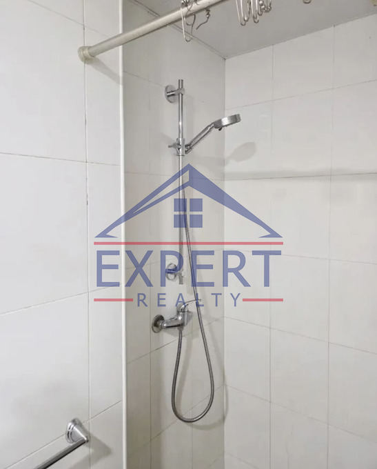 ԿԵՆՏՐՈՆ, ԵԶՆԻԿ ԿՈՂԲԱՑԻ, 1 ՍԵՆՅԱԿ