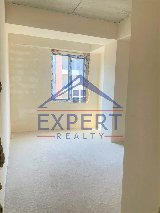 ԴԱՎԹԱՇԵՆ, ԶՈՎՈՒՆԻ, 3 ՍԵՆՅԱԿ