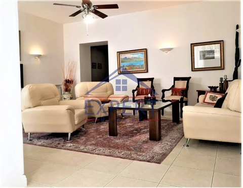 ԿԵՆՏՐՈՆ, ՄԱՇՏՈՑԻ ՊՈՂՈՏԱ, 3 ՍԵՆՅԱԿ