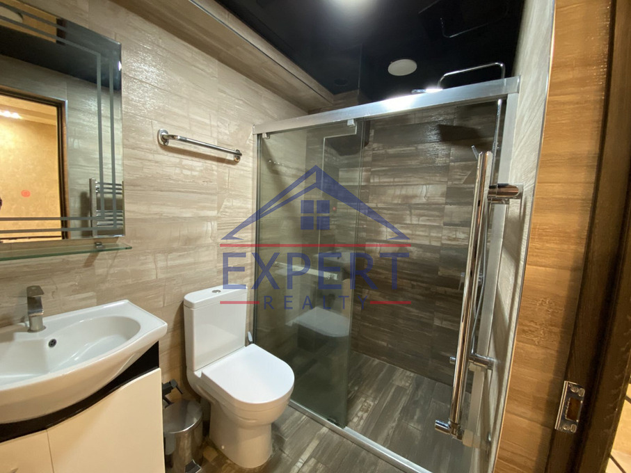 ԿԵՆՏՐՈՆ, ՍԱՅԱԹ ՆՈՎԱ, 3 ՍԵՆՅԱԿ