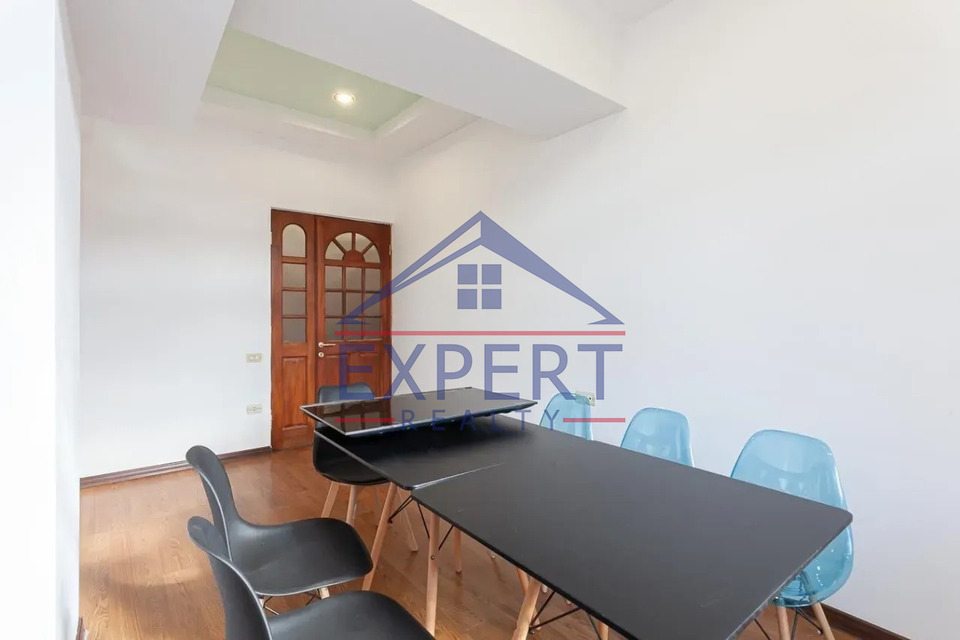 ԿԵՆՏՐՈՆ, ԱԲՈՎՅԱՆ ՓՈՂՈՑ  4  ՍԵՆՅԱԿ