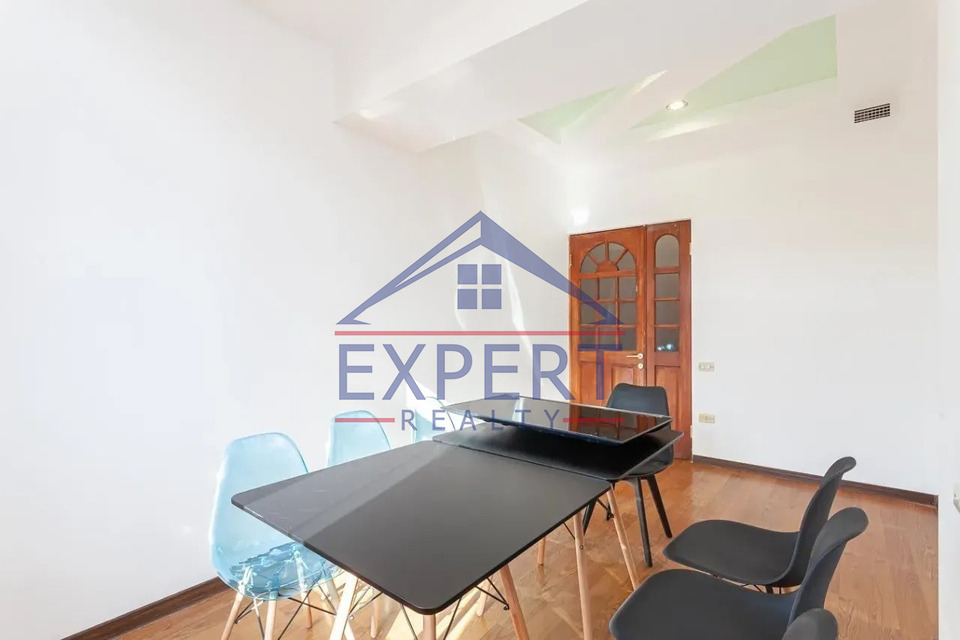 ԿԵՆՏՐՈՆ, ԱԲՈՎՅԱՆ ՓՈՂՈՑ  4  ՍԵՆՅԱԿ