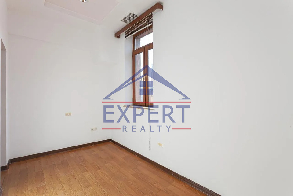 ԿԵՆՏՐՈՆ, ԱԲՈՎՅԱՆ ՓՈՂՈՑ  4  ՍԵՆՅԱԿ