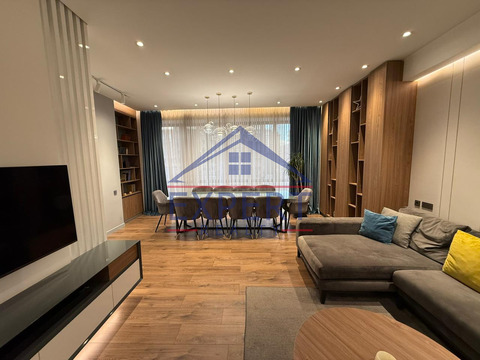 ԿԵՆՏՐՈՆ, ԲՈՒԶԱՆԴ ՓՈՂՈՑ, 3 ՍԵՆՅԱԿ