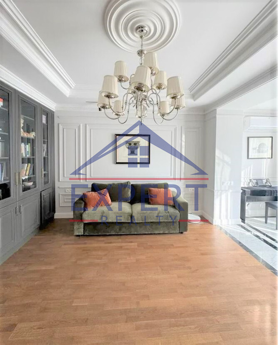 ԿԵՆՏՐՈՆ, ԱԼԵՔ ՄԱՆՈՒԿՅԱՆ ՓՈՂՈՑ, 3 ՍԵՆՅԱԿ