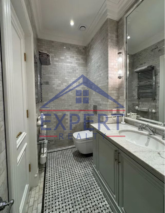 ԿԵՆՏՐՈՆ, ԱԼԵՔ ՄԱՆՈՒԿՅԱՆ ՓՈՂՈՑ, 3 ՍԵՆՅԱԿ