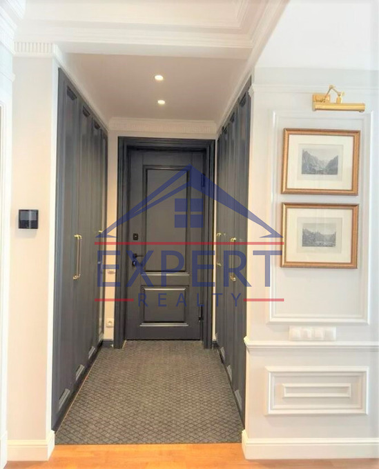 ԿԵՆՏՐՈՆ, ԱԼԵՔ ՄԱՆՈՒԿՅԱՆ ՓՈՂՈՑ, 3 ՍԵՆՅԱԿ