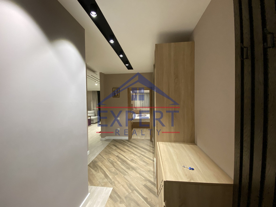 ԿԵՆՏՐՈՆ, ԱՆՏԱՌԱՅԻՆ ՓՈՂՈՑ, 2 ՍԵՆՅԱԿ