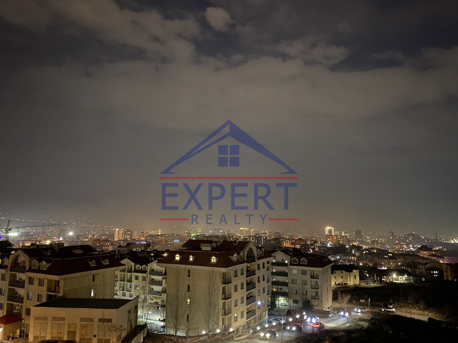 ԿԵՆՏՐՈՆ, ԱՆՏԱՌԱՅԻՆ ՓՈՂՈՑ, 2 ՍԵՆՅԱԿ