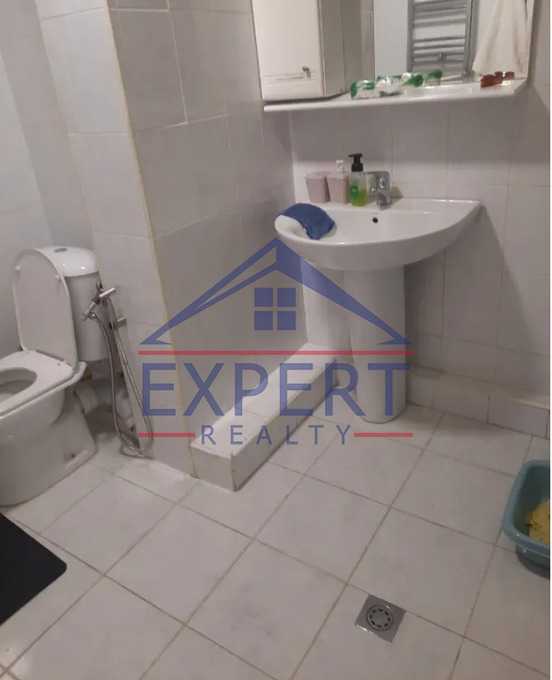 ԿԵՆՏՐՈՆ, ՄԱՇՏՈՑԻ ՊՈՂՈՏԱ, 3 ՍԵՆՅԱԿ