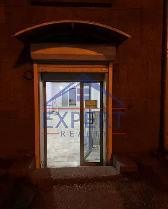 ԿԵՆՏՐՈՆ,ՊԱՐՈՆՅԱՆ ՓՈՂՈՑ 53ՔՄ