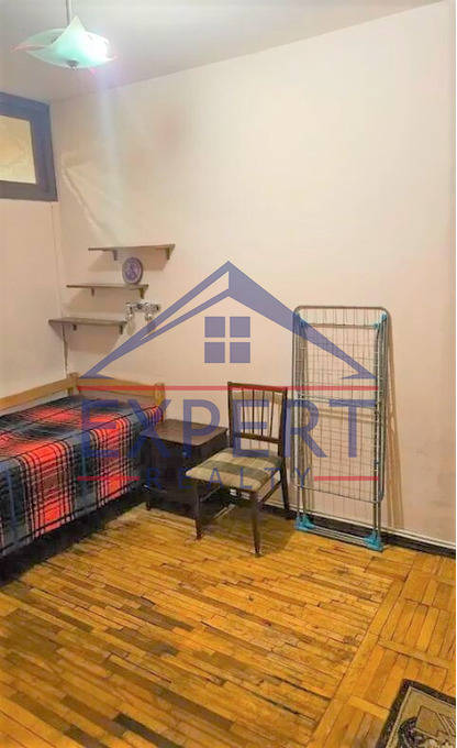 ԿԵՆՏՐՈՆ, ՀԻՆ ԵՐԵՎԱՆՑԻ ՓՈՂՈՑ, 4 ՍԵՆՅԱԿ