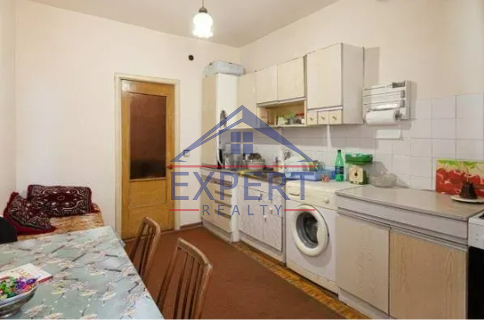 ԿԵՆՏՐՈՆ, ՌԱՖԱՅԵԼ ԻՍՐԱԵԼՅԱՆ ՓՈՂՈՑ, 3 ՍԵՆՅԱԿ