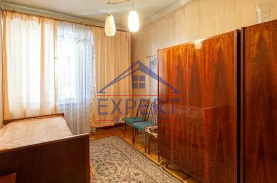 ԿԵՆՏՐՈՆ, ՌԱՖԱՅԵԼ ԻՍՐԱԵԼՅԱՆ ՓՈՂՈՑ, 3 ՍԵՆՅԱԿ