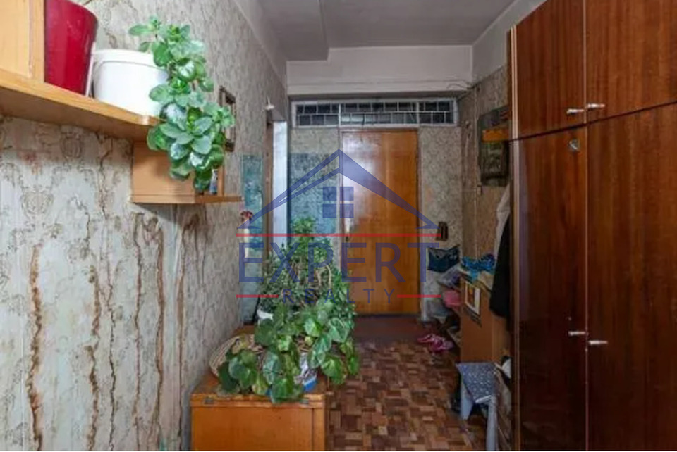 ԿԵՆՏՐՈՆ, ՌԱՖԱՅԵԼ ԻՍՐԱԵԼՅԱՆ ՓՈՂՈՑ, 3 ՍԵՆՅԱԿ