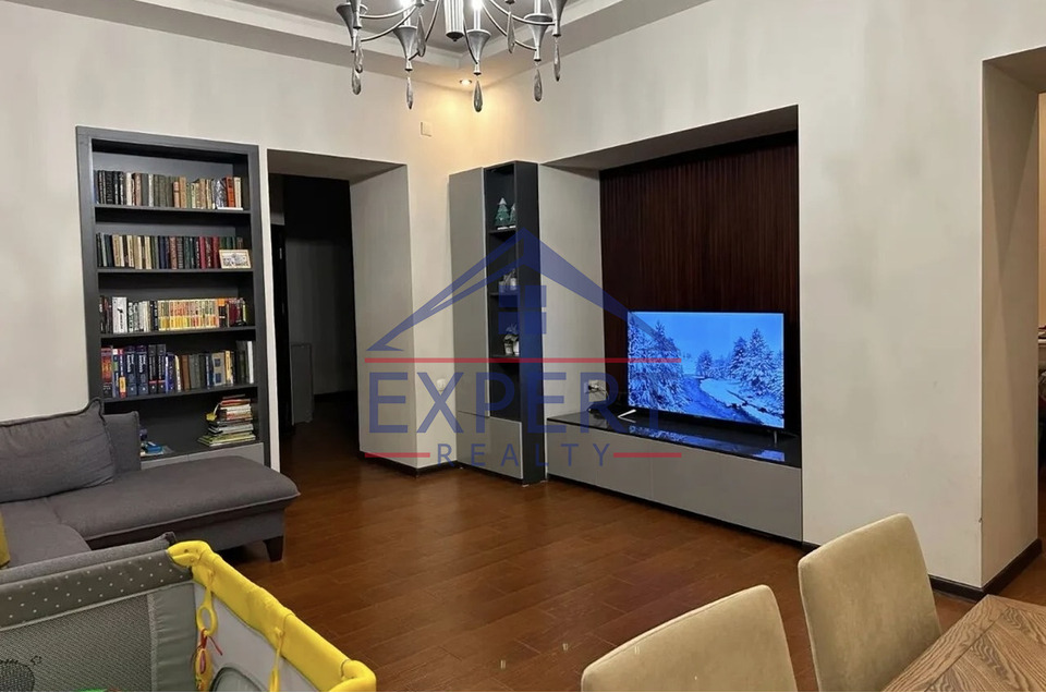 ԿԵՆՏՐՈՆ, ՀԱՆՐԱՊԵՏՈՒԹՅԱՆ ՓՈՂՈՑ, 3 ՍԵՆՅԱԿ