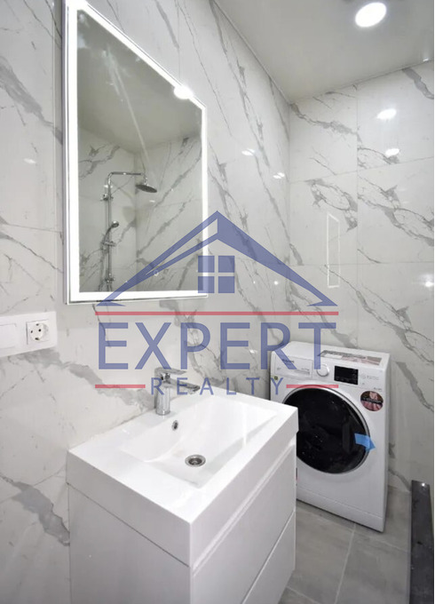 ԿԵՆՏՐՈՆ, ՍԱՐՅԱՆ ՓՈՂՈՑ, 3 ՍԵՆՅԱԿ