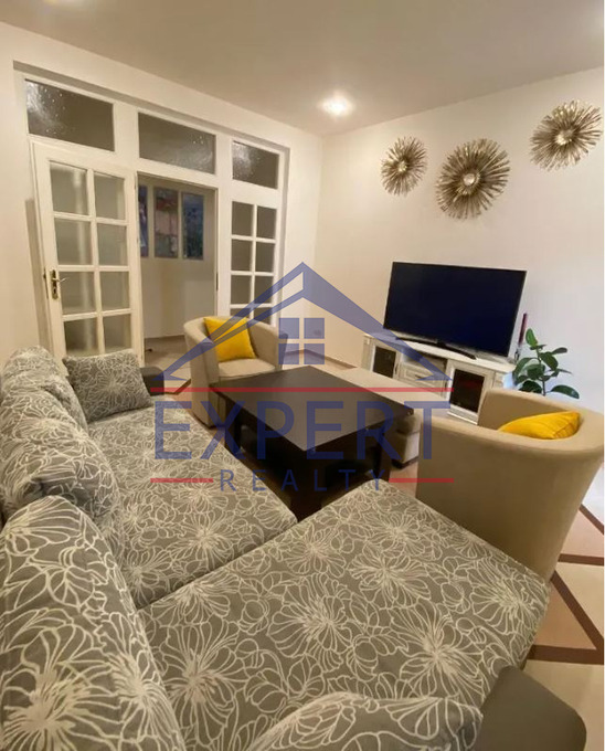 ԿԵՆՏՐՈՆ, ԲԱՅՐՈՆԻ ՓՈՂՈՑ, 2 ՍԵՆՅԱԿ