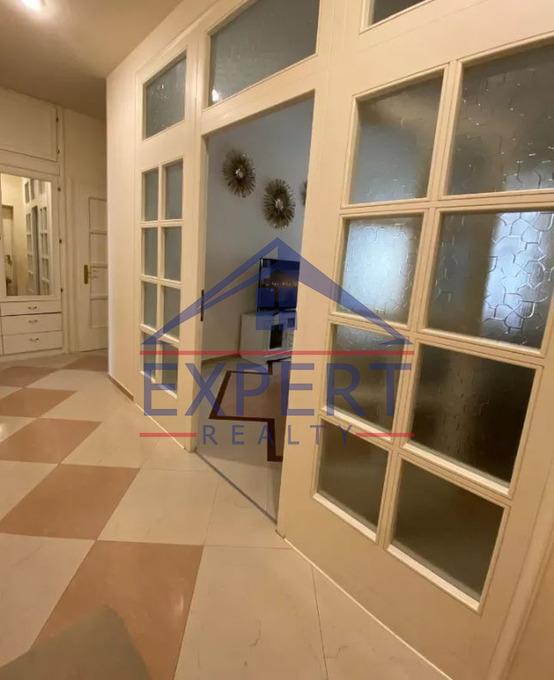 ԿԵՆՏՐՈՆ, ԲԱՅՐՈՆԻ ՓՈՂՈՑ, 2 ՍԵՆՅԱԿ