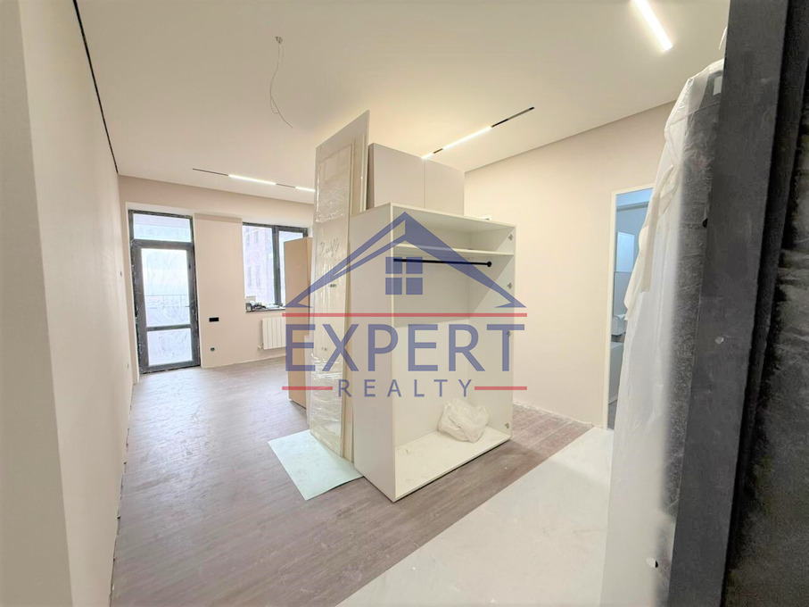 ՔԱՆԱՔԵՌ ԶԵՅԹՈՒՆ, ՄԵԼԻՔՅԱՆ ՓՈՂՈՑ, 3 ՍԵՆՅԱԿ