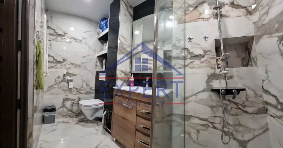 ԿԵՆՏՐՈՆ, ԲԱՂՐԱՄՅԱՆ ՊՈՂՈՏԱ, 2 ՍԵՆՅԱԿ