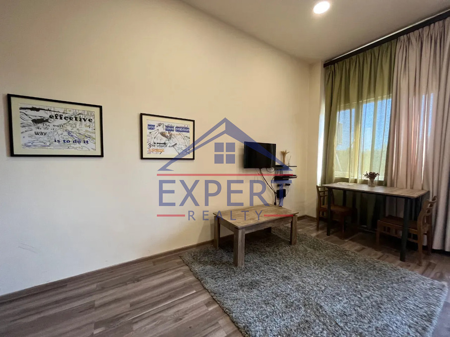 ԿԵՆՏՐՈՆ, ԶԱՔՅԱՆ ՓՈՂՈՑ, 1 ՍԵՆՅԱԿ