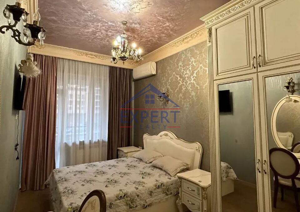 ԿԵՆՏՐՈՆ, ԲՈՒԶԱՆԴԻ ՓՈՂՈՑ, 2 ՍԵՆՅԱԿ