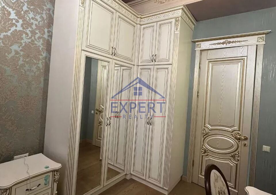 ԿԵՆՏՐՈՆ, ԲՈՒԶԱՆԴԻ ՓՈՂՈՑ, 2 ՍԵՆՅԱԿ