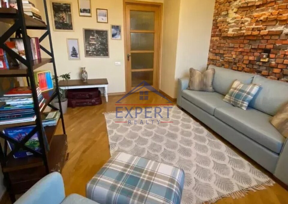 ԱՐԱԲԿԻՐ, ԳՅՈՒԼԲԵՆՅԱՆ ՓՈՂՈՑ, 3 ՍԵՆՅԱԿ