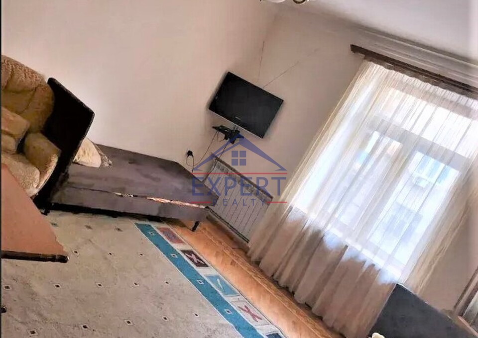 ԱՐԱԲԿԻՐ, ԿՈՄԻՏԱՍԻ ՊՈՂՈՏԱ, 1 ՍԵՆՅԱԿ