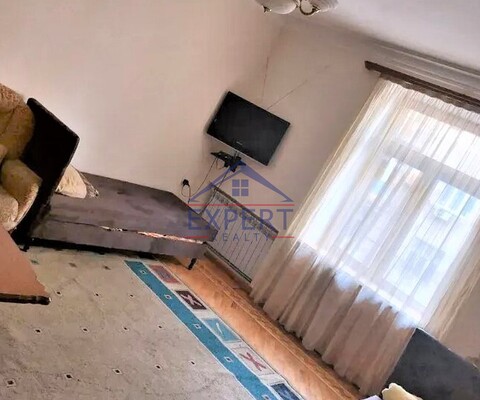 ԱՐԱԲԿԻՐ, ԿՈՄԻՏԱՍԻ ՊՈՂՈՏԱ, 1 ՍԵՆՅԱԿ