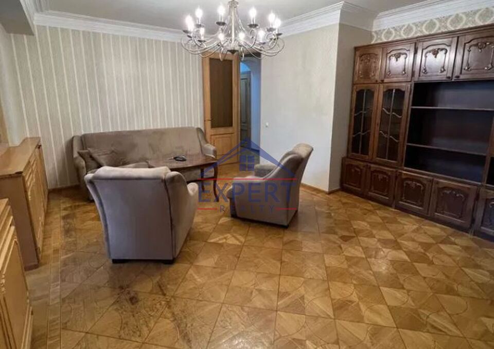 ԱՐԱԲԿԻՐ, Ա․ ԱՎԵՏԻՍՅԱՆ ՓՈՂՈՑ, 3 ՍԵՆՅԱԿ