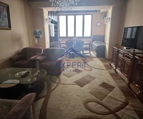 ԿԵՆՏՈՆ, ՉԱՐԵՆՑԻ ՓՈՂՈՑ, 1 ՍԵՆՅԱԿ