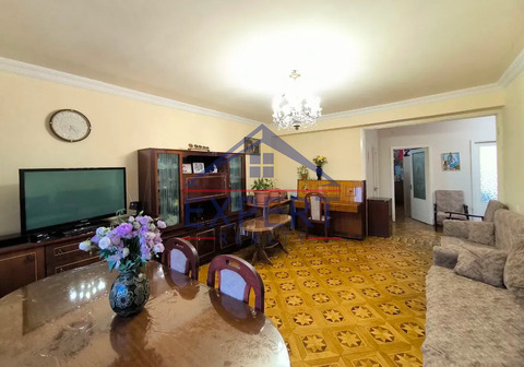 ՇԵՆԳԱՎԻԹ, ՖՐՈՒՆԶԵԻ ՓՈՂՈՑ, 3 ՍԵՆՅԱԿ