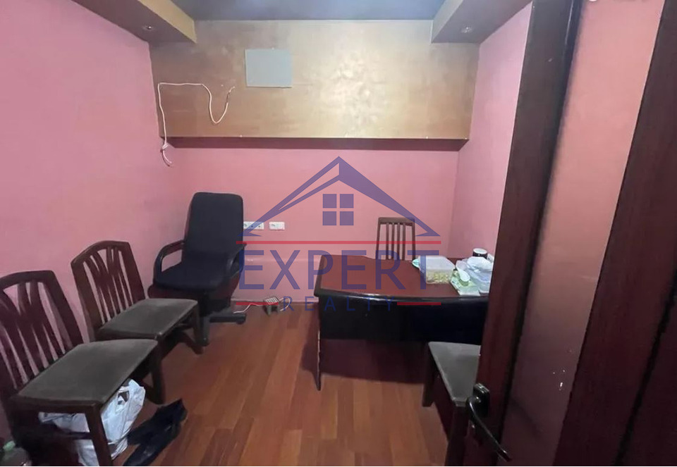 ԿԵՆՏՐՈՆ, ԵՐՎԱՆԴ ՔՈՉԱՐ ՓՈՂՈՑ, 250ՔՄ․