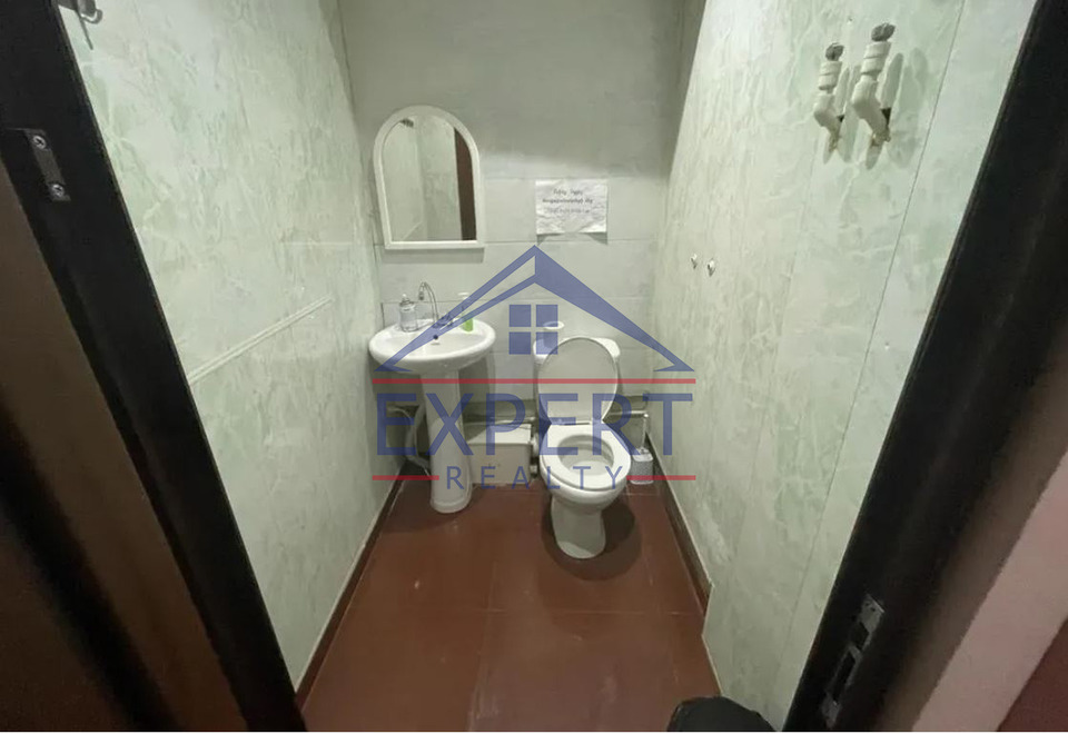 ԿԵՆՏՐՈՆ, ԵՐՎԱՆԴ ՔՈՉԱՐ ՓՈՂՈՑ, 250ՔՄ․